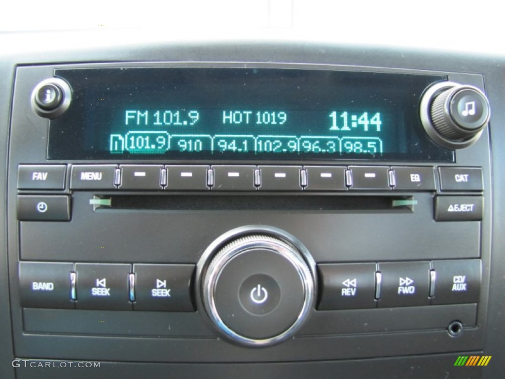 2007 Chevrolet Silverado 1500 LT Regular Cab 4x4 Audio System Photo #71868462