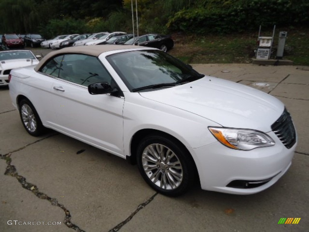 2011 200 Limited Convertible - Bright White / Black/Light Frost Beige photo #3