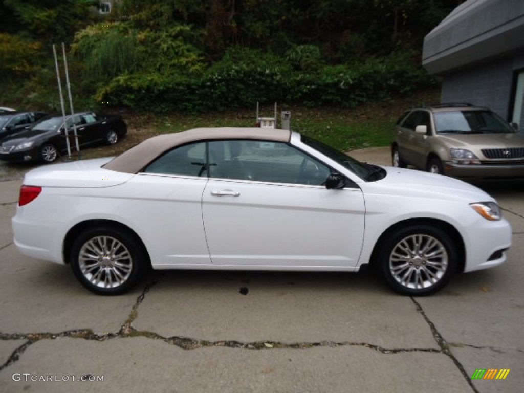 2011 200 Limited Convertible - Bright White / Black/Light Frost Beige photo #12