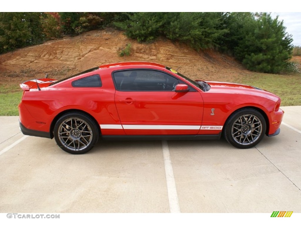 2011 Mustang Shelby GT500 SVT Performance Package Coupe - Race Red / Charcoal Black/White photo #2