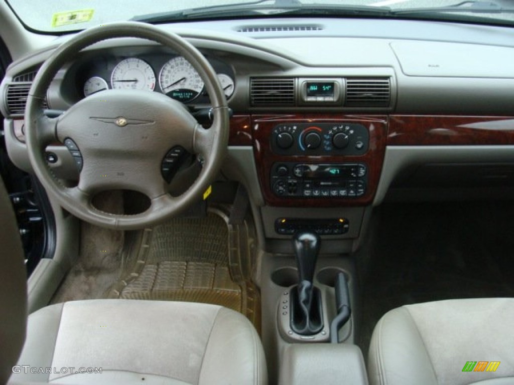 2003 Sebring LXi Sedan - Deep Sapphire Blue Pearl / Taupe photo #11