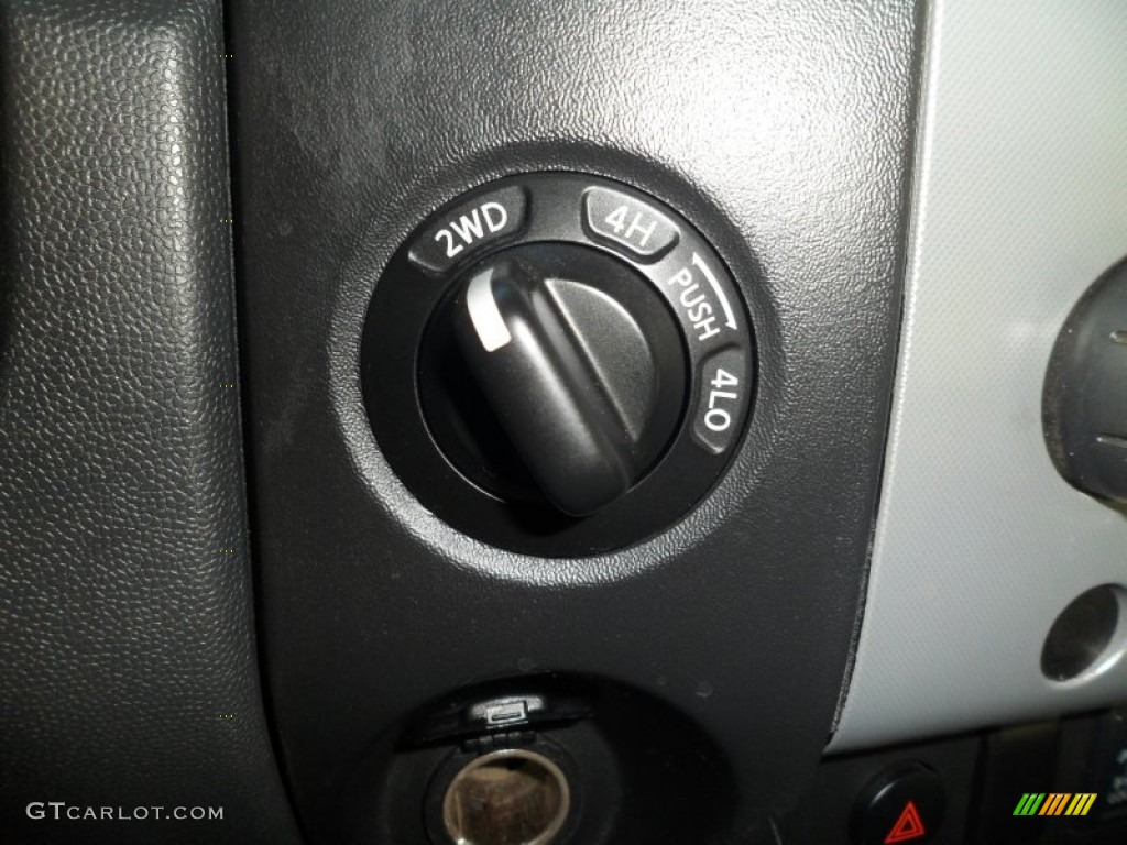 2009 Titan SE Crew Cab 4x4 - Red Alert / Pro-4X Charcoal photo #31