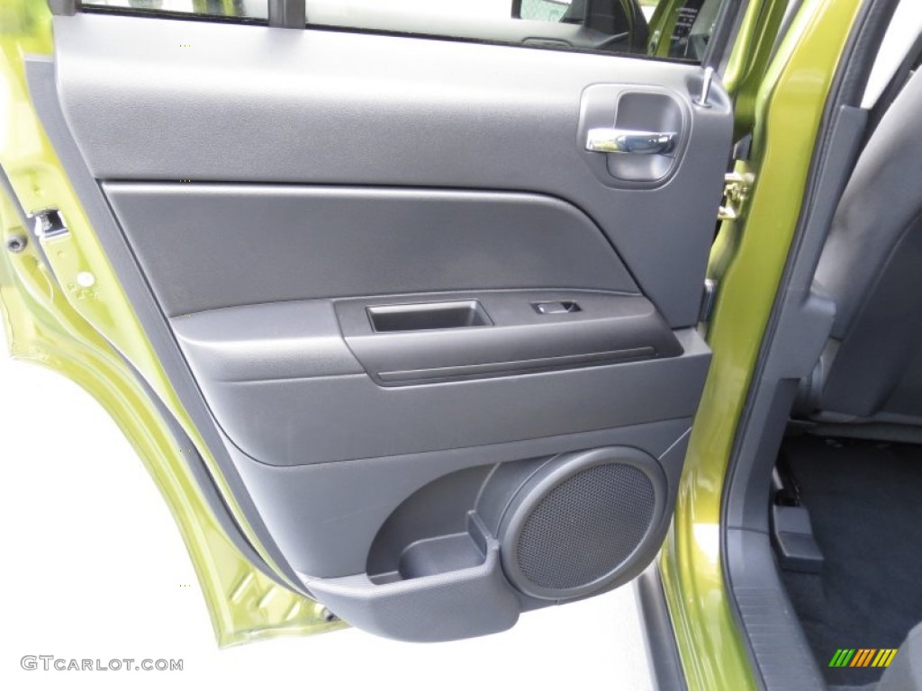2012 Jeep Patriot Sport 4x4 Dark Slate Gray Door Panel Photo #71883363