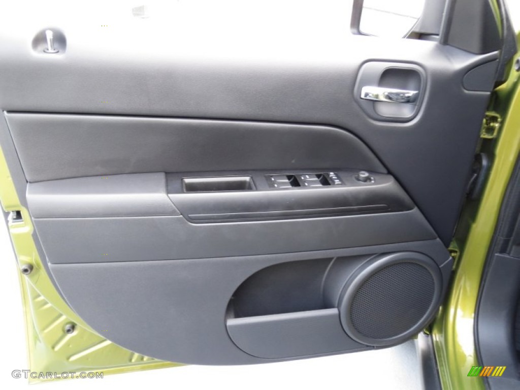 2012 Jeep Patriot Sport 4x4 Door Panel Photos