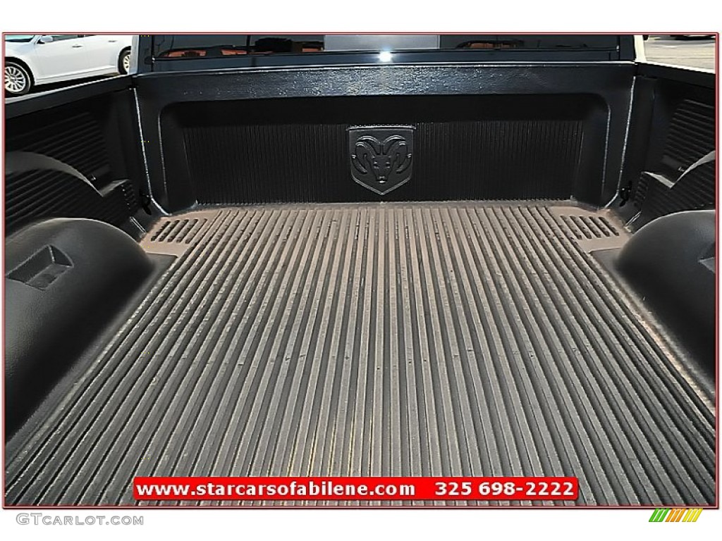 2012 Ram 1500 Lone Star Quad Cab 4x4 - Black / Dark Slate Gray/Medium Graystone photo #7