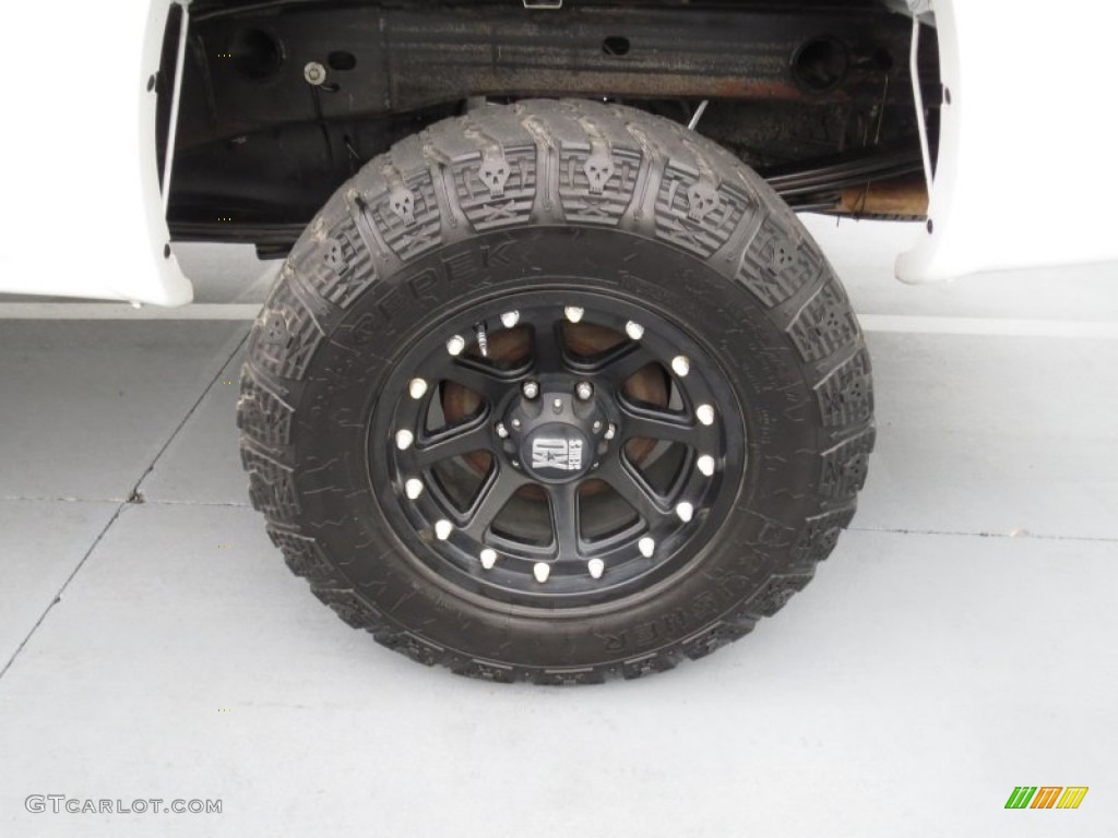 2005 Silverado 1500 Z71 Crew Cab 4x4 - Summit White / Dark Charcoal photo #11