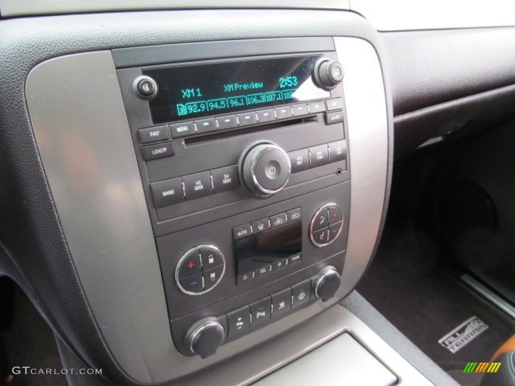 2008 GMC Sierra 1500 SLT Crew Cab 4x4 Controls Photo #71889678