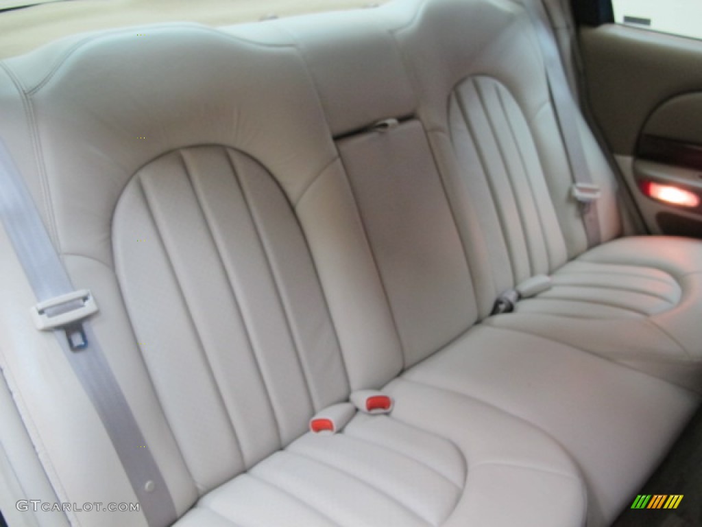 Light Pearl Beige Interior 2000 Chrysler LHS Standard LHS Model Photo #71891510