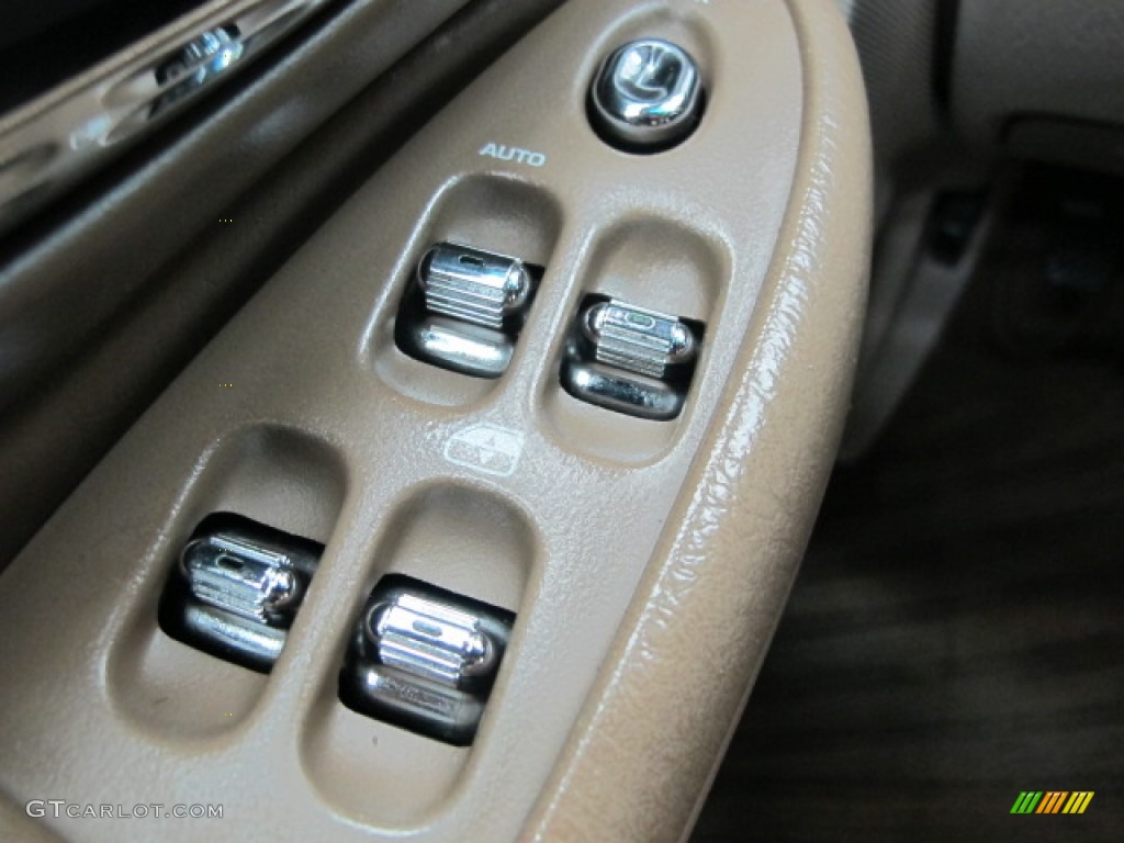 2000 Chrysler LHS Standard LHS Model Controls Photos