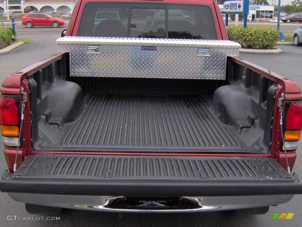 2000 B-Series Truck B3000 SE Extended Cab - Toreador Red Metallic / Gray photo #12