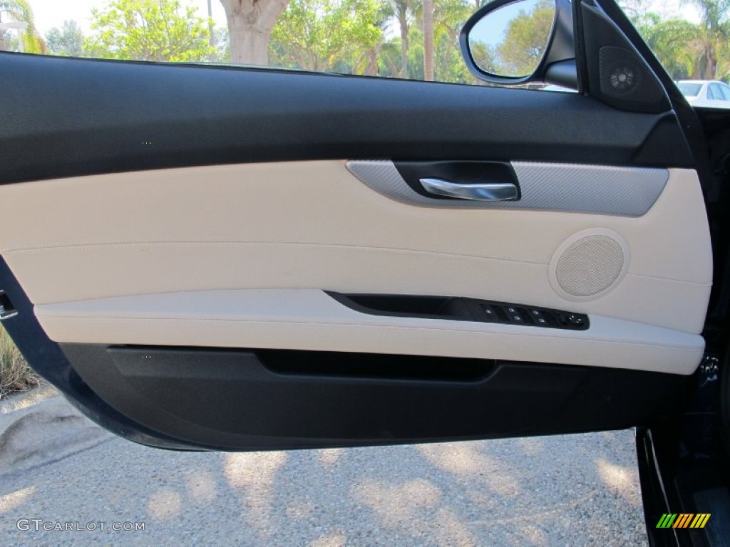 2013 BMW Z4 sDrive 35i Beige Door Panel Photo #71897700