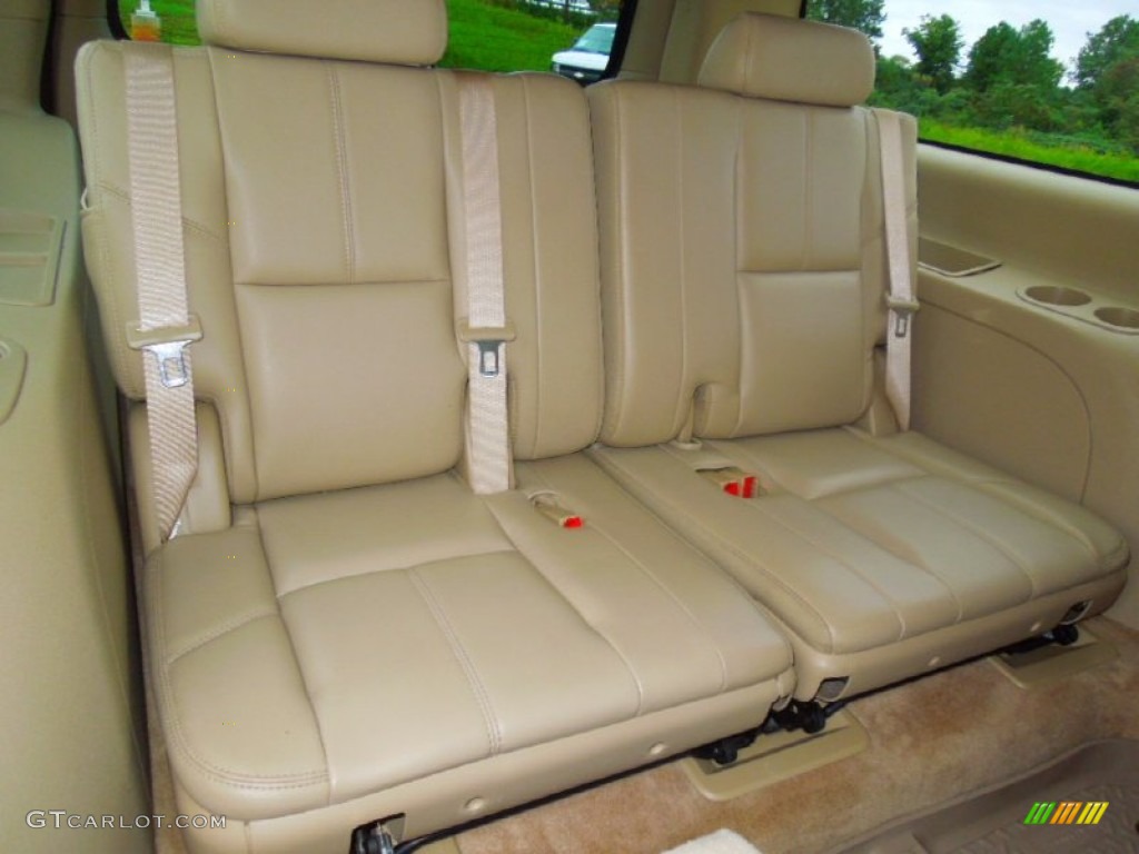 2007 Chevrolet Suburban 1500 LTZ 4x4 Rear Seat Photos