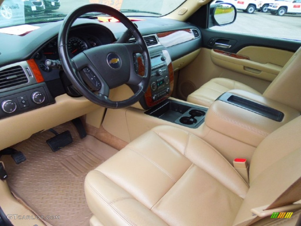 Light Cashmere/Ebony Interior 2007 Chevrolet Suburban 1500 LTZ 4x4 Photo #71897994