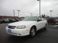 Summit White - Malibu Sedan Photo No. 2