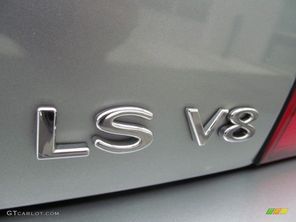 2006 Lincoln LS V8 Marks and Logos Photos
