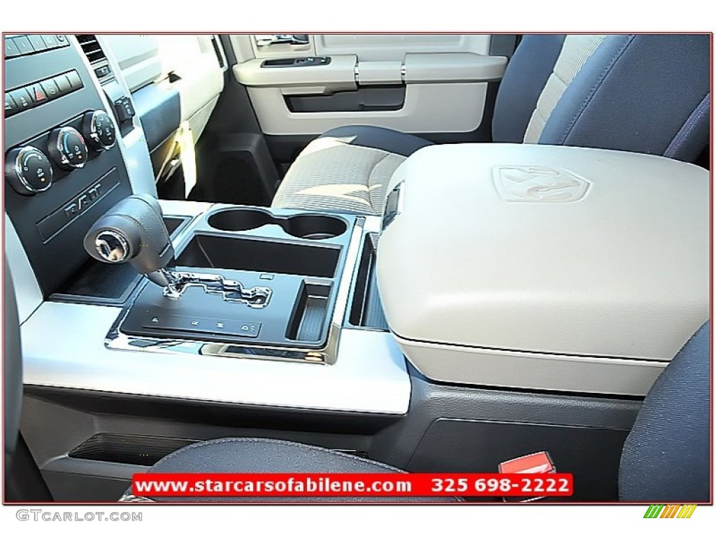 2012 Ram 1500 Lone Star Quad Cab 4x4 - Bright Silver Metallic / Dark Slate Gray/Medium Graystone photo #19
