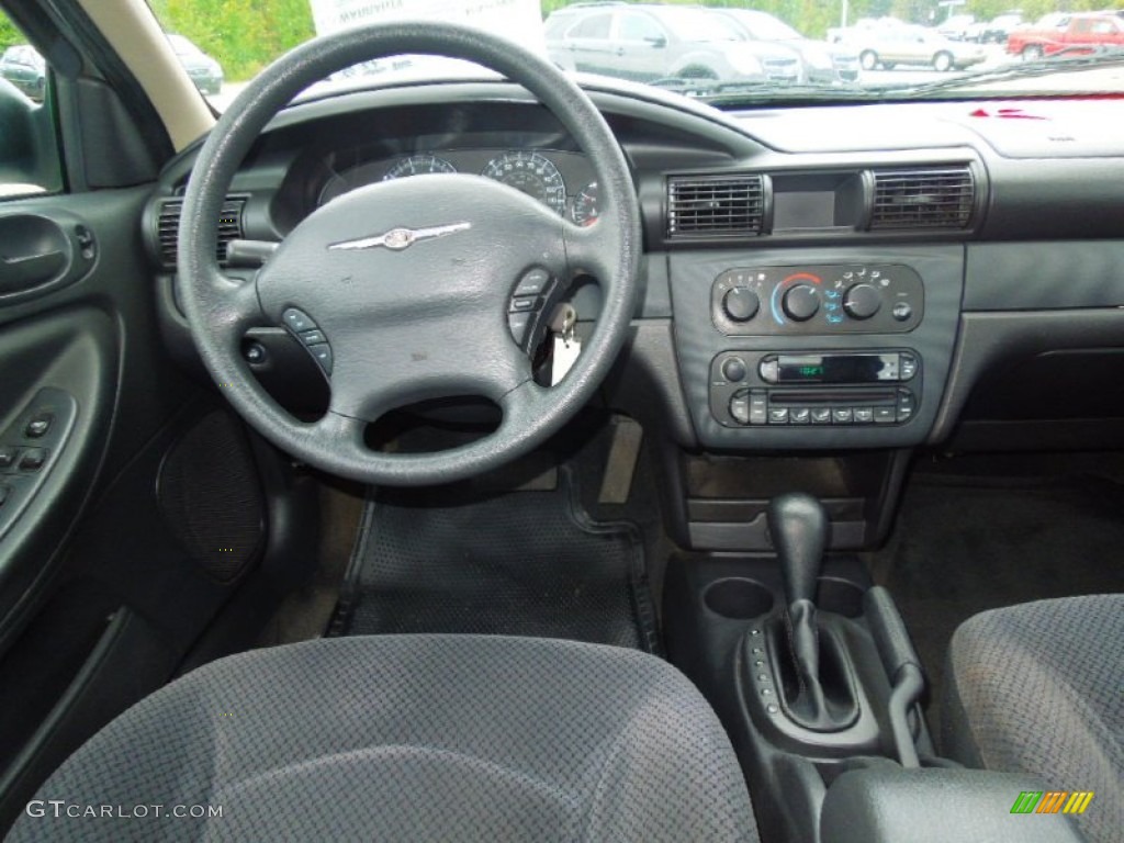 2005 Sebring Sedan - Brilliant Silver Metallic / Dark Slate Gray photo #16