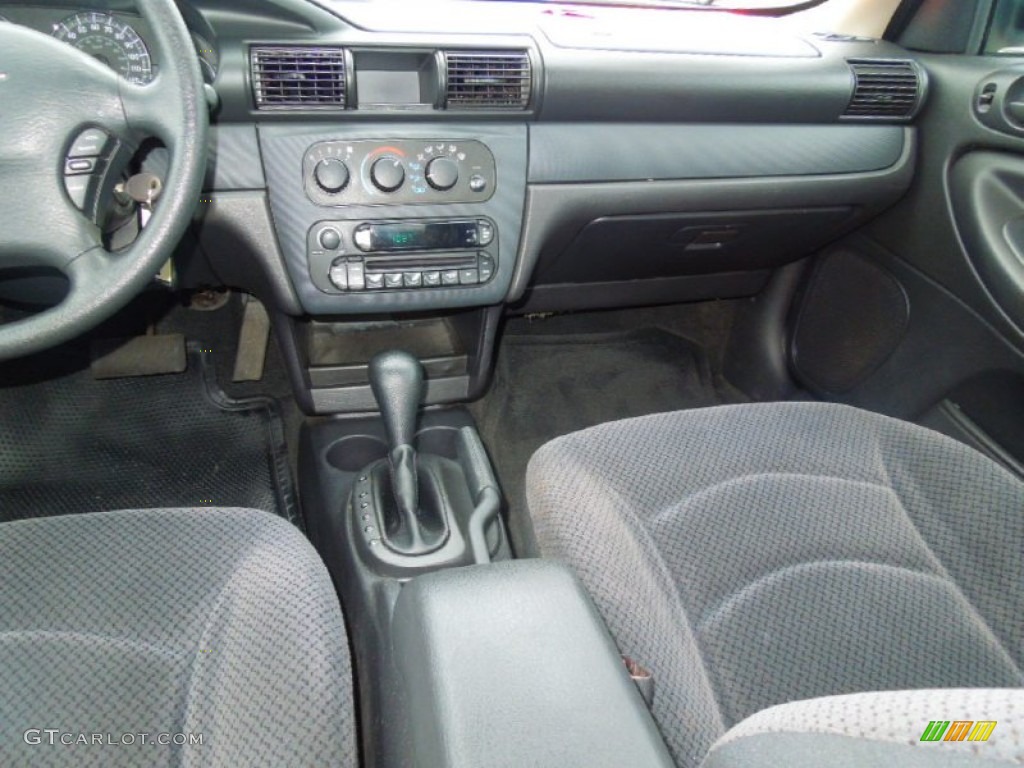 2005 Sebring Sedan - Brilliant Silver Metallic / Dark Slate Gray photo #17