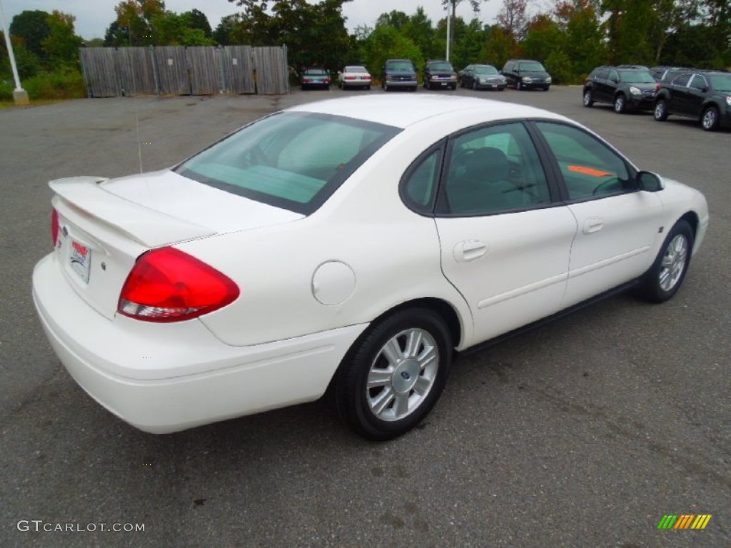 Vibrant White 2004 Ford Taurus SEL Sedan Exterior Photo #71900270
