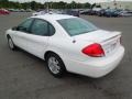Vibrant White - Taurus SEL Sedan Photo No. 5
