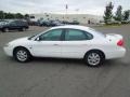 Vibrant White - Taurus SEL Sedan Photo No. 6