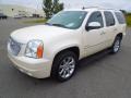 2009 White Diamond Tricoat GMC Yukon Denali AWD  photo #8