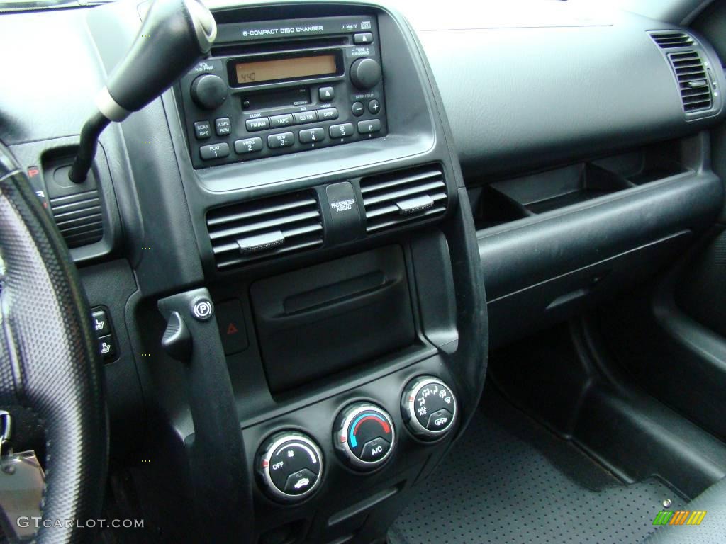 2006 CR-V SE 4WD - Pewter Pearl / Black photo #14