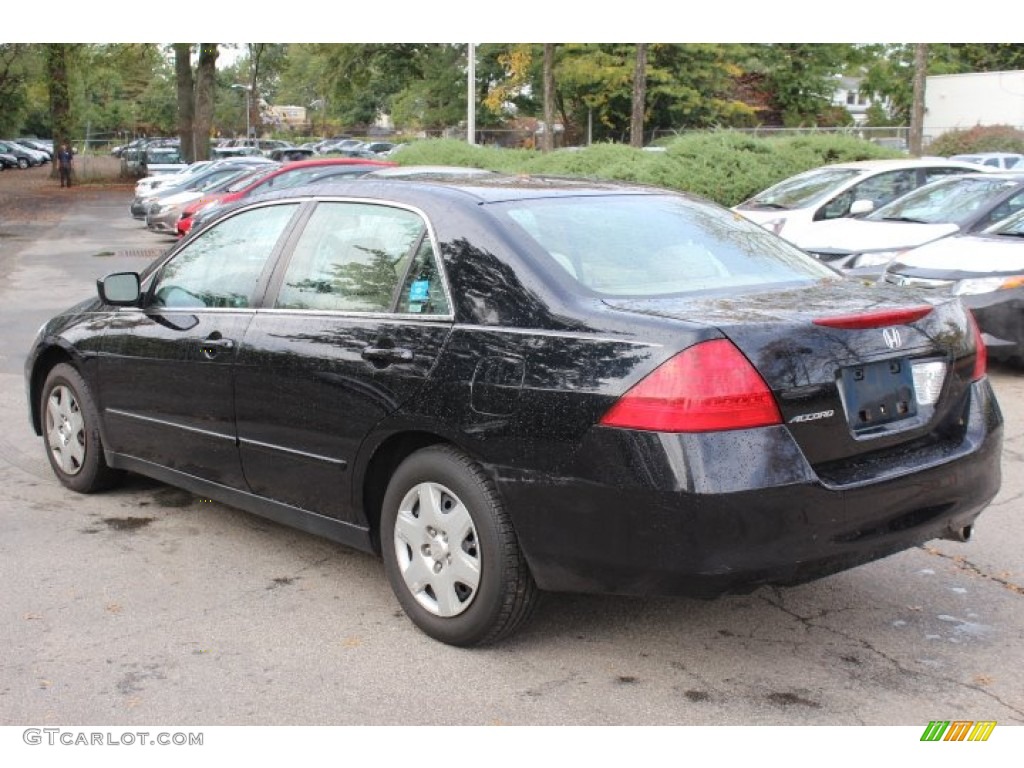 2006 Accord LX Sedan - Nighthawk Black Pearl / Ivory photo #7