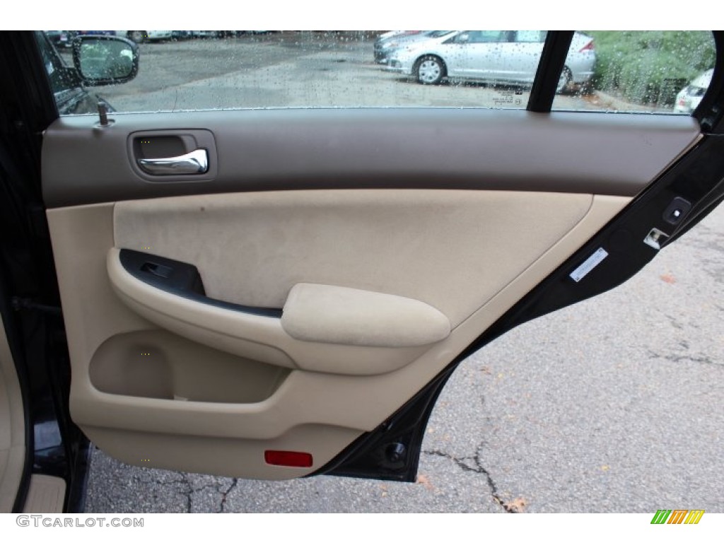 2006 Accord LX Sedan - Nighthawk Black Pearl / Ivory photo #19