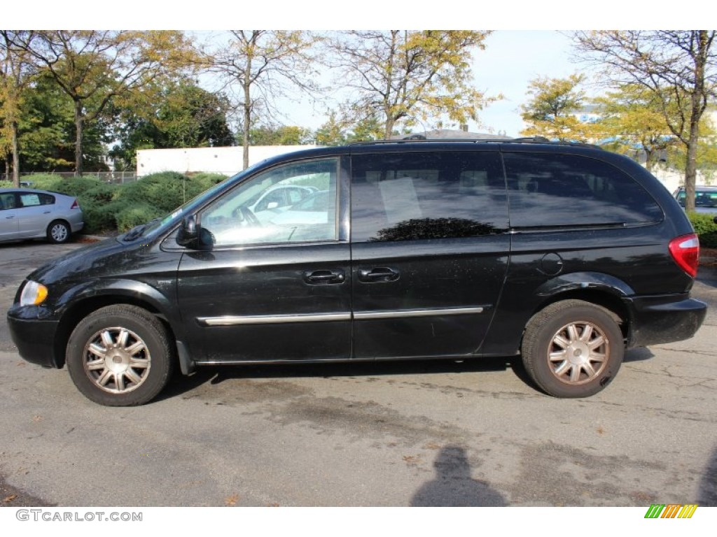 2007 Town & Country Touring - Brilliant Black Crystal Pearl / Medium Slate Gray photo #8