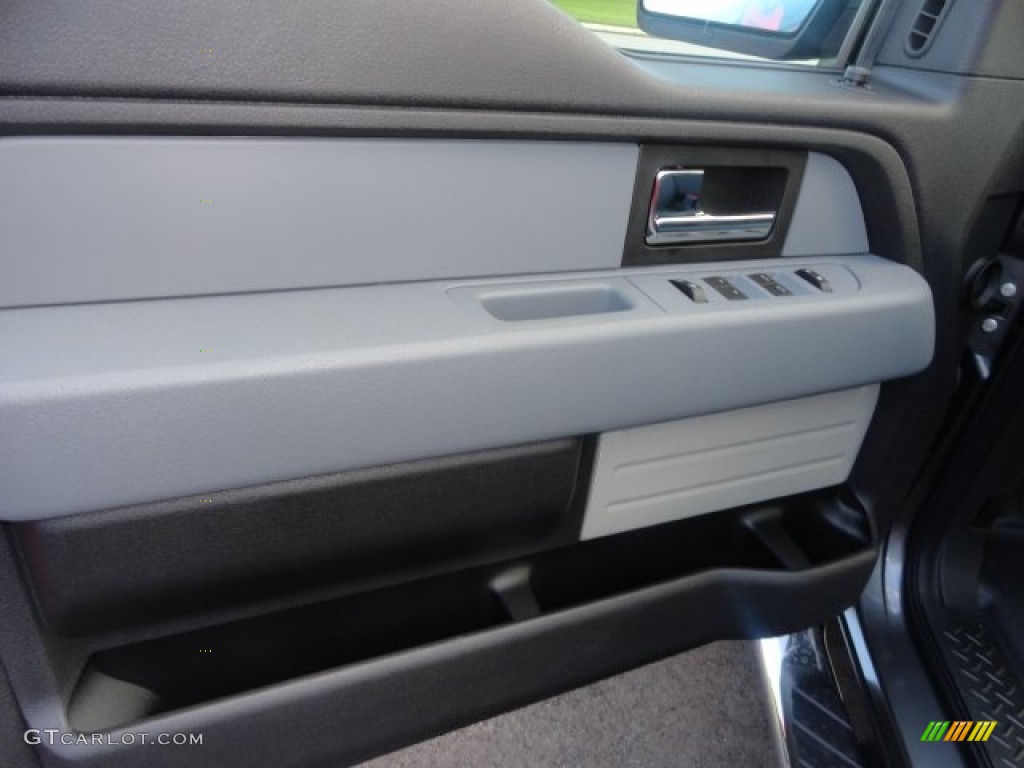 2013 Ford F150 STX SuperCab 4x4 Steel Gray Door Panel Photo #71906330