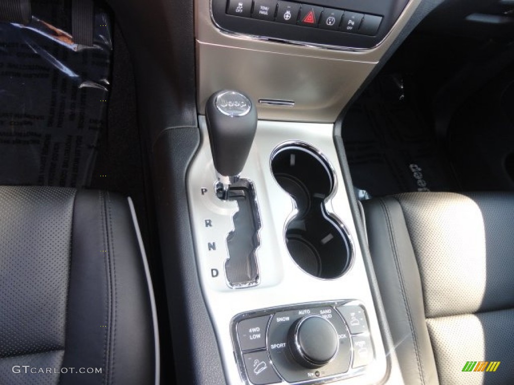 2013 Grand Cherokee Overland 4x4 - Bright Silver Metallic / Black/Light Frost Beige photo #7