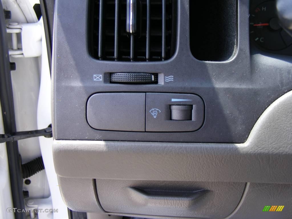 2005 Elantra GLS Sedan - Nordic White / Gray photo #45