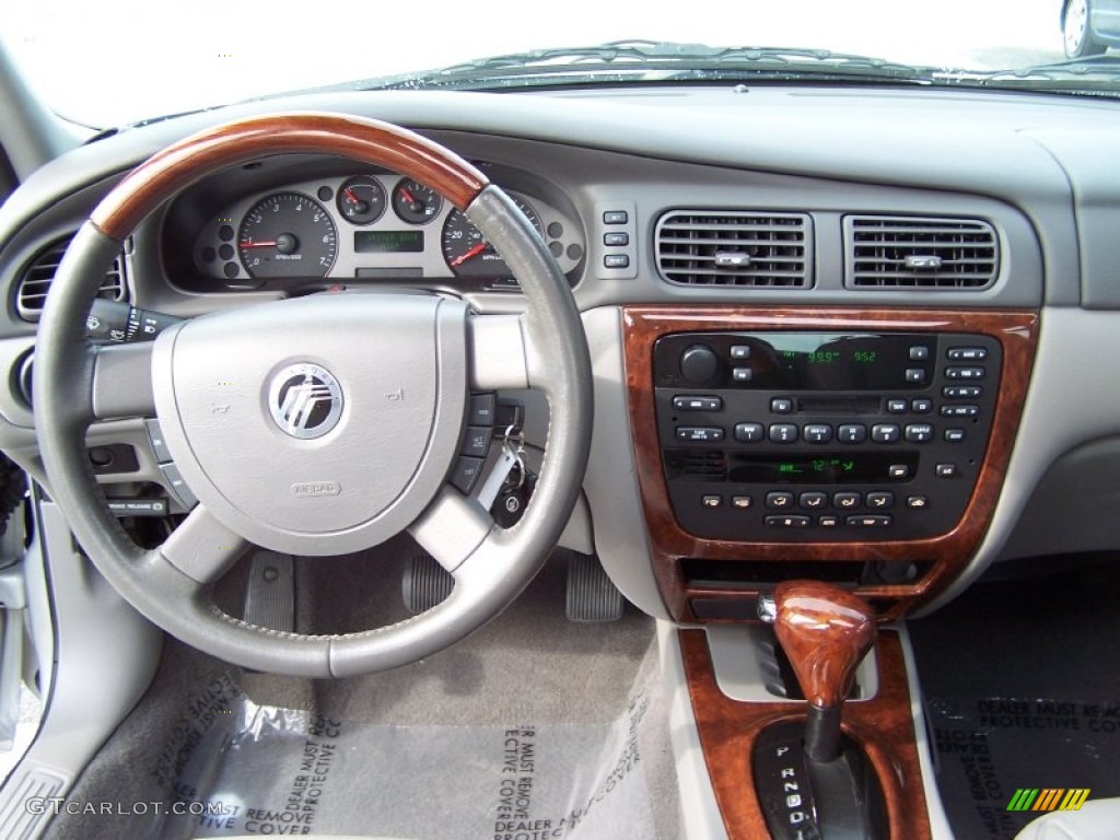 2005 Mercury Sable LS Sedan Medium Graphite Dashboard Photo #71913264