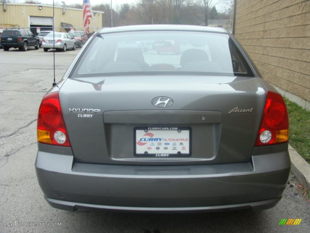 2004 Accent GL Sedan - Stormy Gray / Gray photo #4