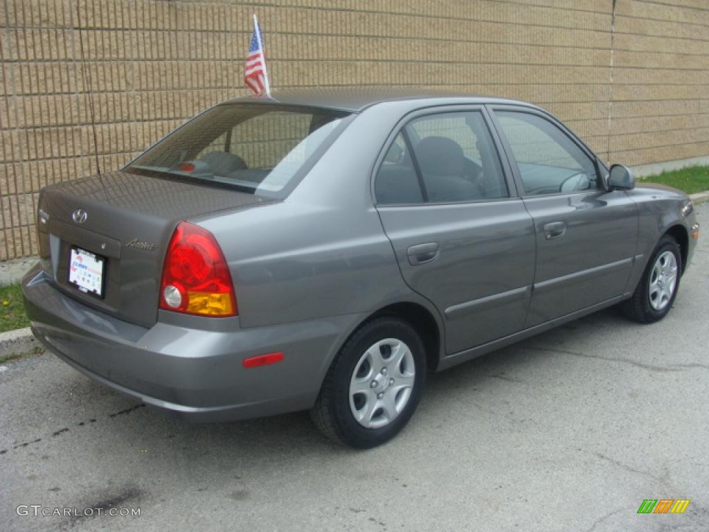 2004 Accent GL Sedan - Stormy Gray / Gray photo #5