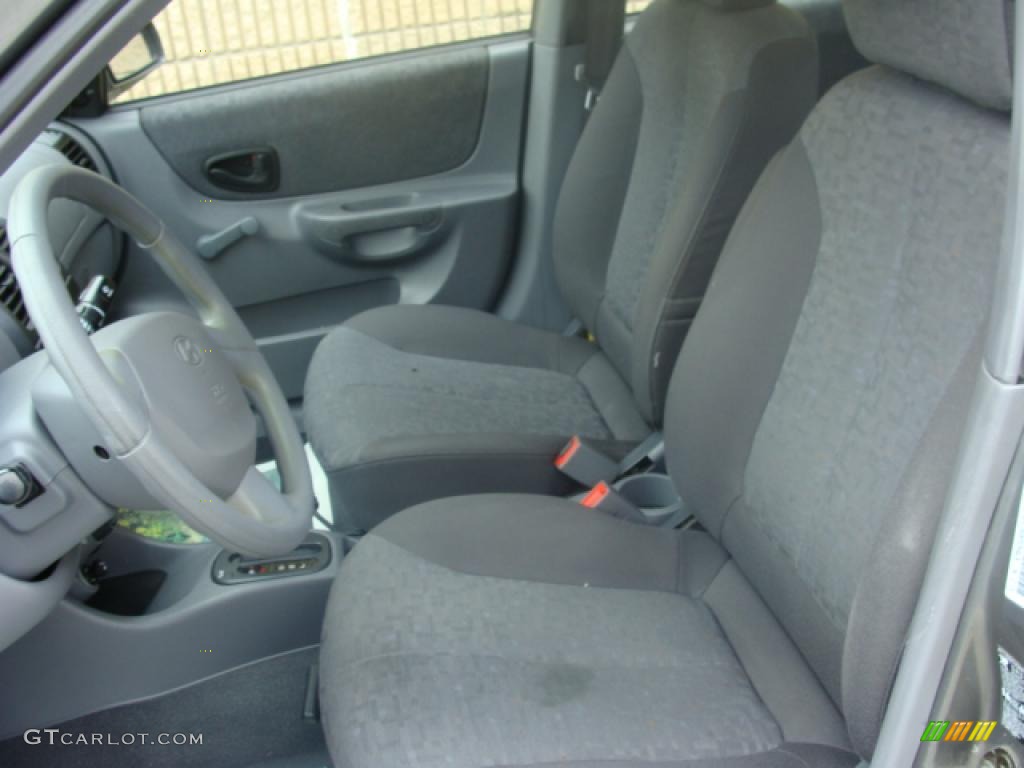 2004 Accent GL Sedan - Stormy Gray / Gray photo #9