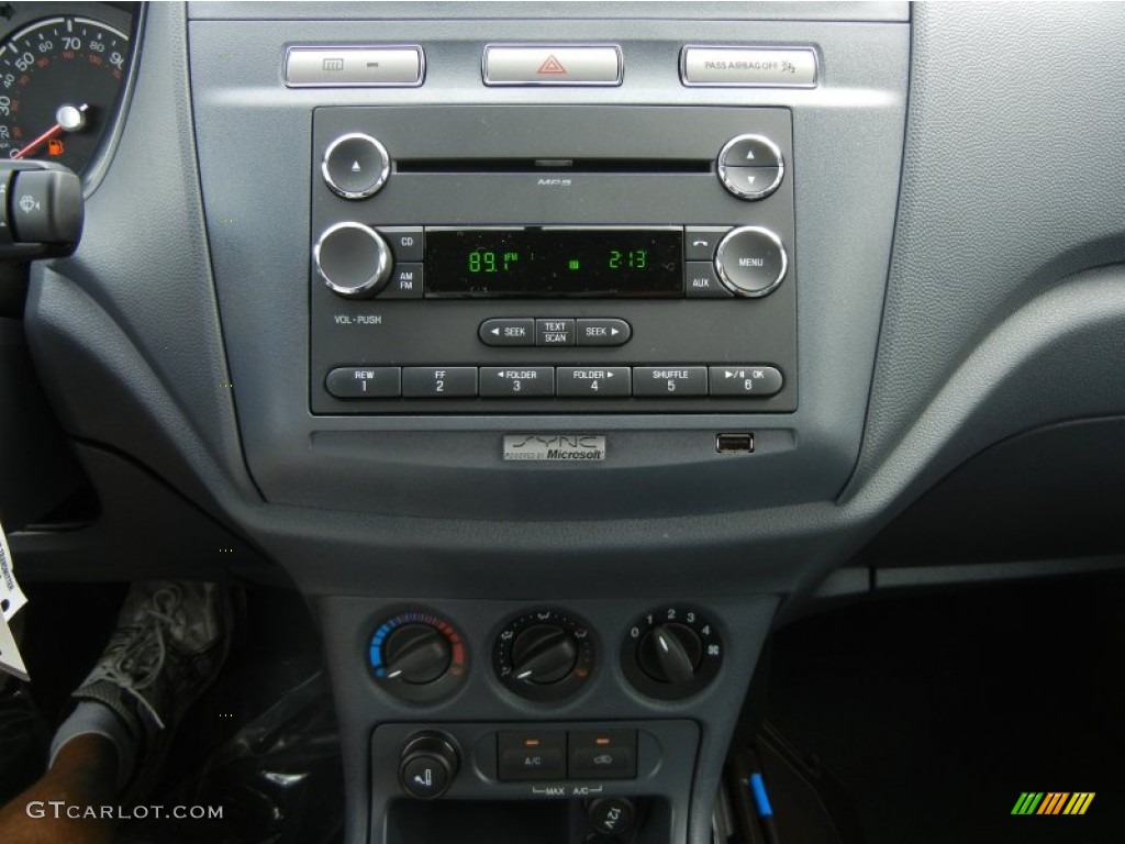 2012 Ford Transit Connect XLT Wagon Controls Photo #71920889