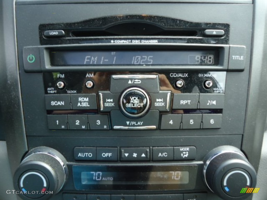 2010 Honda CR-V EX-L AWD Audio System Photos
