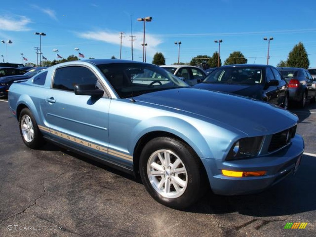 2007 Mustang V6 Premium Coupe - Windveil Blue Metallic / Medium Parchment photo #2