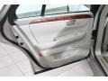 Light Platinum - DTS Sedan Photo No. 14