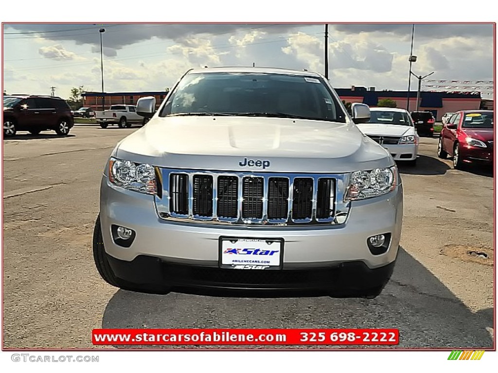 2013 Grand Cherokee Laredo - Bright Silver Metallic / Dark Graystone/Medium Graystone photo #8