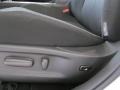 Super White - Camry SE Photo No. 13