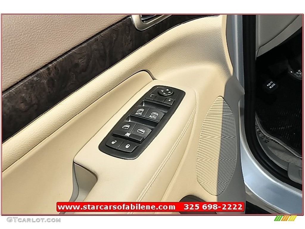 2013 Grand Cherokee Laredo - Bright Silver Metallic / Dark Graystone/Medium Graystone photo #12