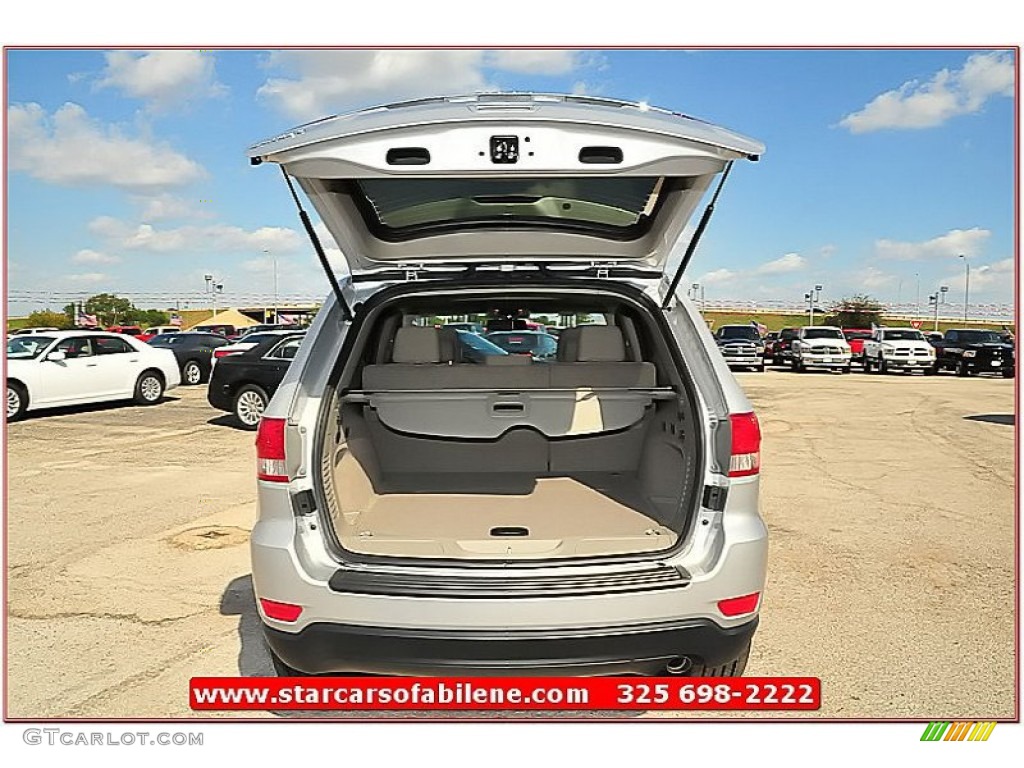 2013 Grand Cherokee Laredo - Bright Silver Metallic / Dark Graystone/Medium Graystone photo #20