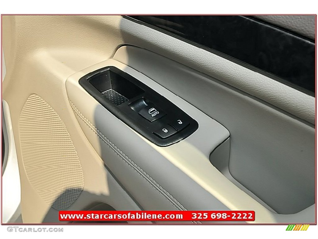 2013 Grand Cherokee Laredo - Bright Silver Metallic / Dark Graystone/Medium Graystone photo #23