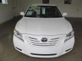 Super White - Camry LE Photo No. 4
