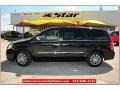 2013 Brilliant Black Crystal Pearl Chrysler Town & Country Touring - L  photo #2