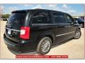 Brilliant Black Crystal Pearl - Town & Country Touring - L Photo No. 5