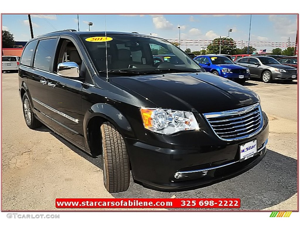 2013 Town & Country Touring - L - Brilliant Black Crystal Pearl / Dark Frost Beige/Medium Frost Beige photo #7